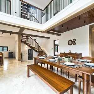 The Zenith - Premium Pool Villa Kochi